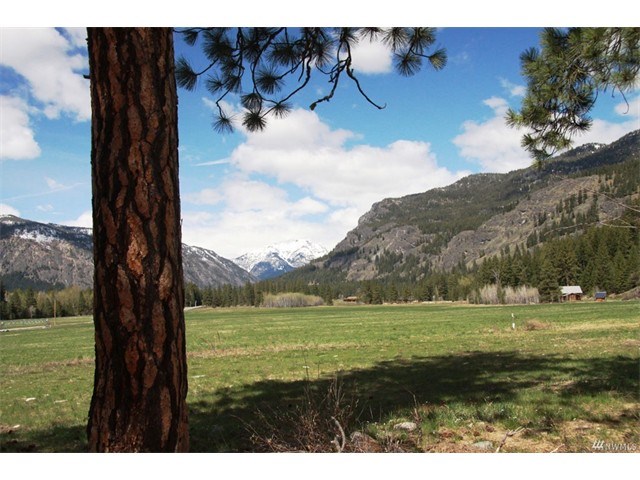 17 Three Seasons Rd