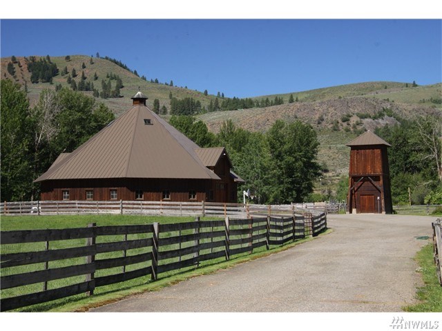 For Sale: 523 E Chewuch Rd Winthrop, WA 98862