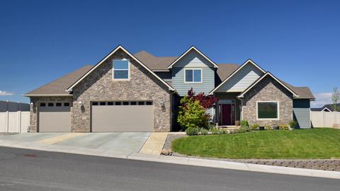 702 N 74th Ave