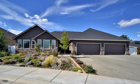 702 N 74th Ave