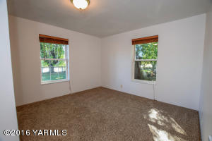 1300 Old Naches Hwy