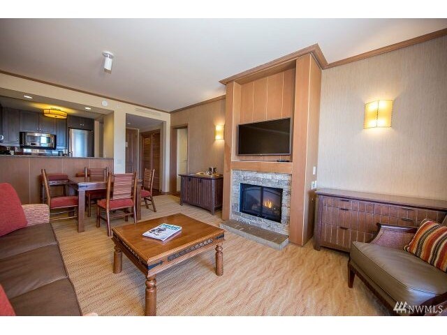 325 Division St #308