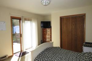 310 Mary St