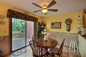 For Sale: 518 Frederick Ct Oconomowoc, WI 53066