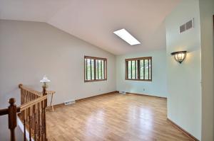 For Sale: 518 Frederick Ct Oconomowoc, WI 53066