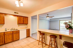 For Sale: 1360 Meadowcreek Dr #APT F Pewaukee, WI 53072
