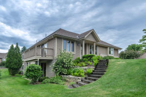 For Sale: n24w24210 Saddle Brook Dr #A Pewaukee, WI 53072
