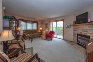 For Sale: n24w24210 Saddle Brook Dr #A Pewaukee, WI 53072