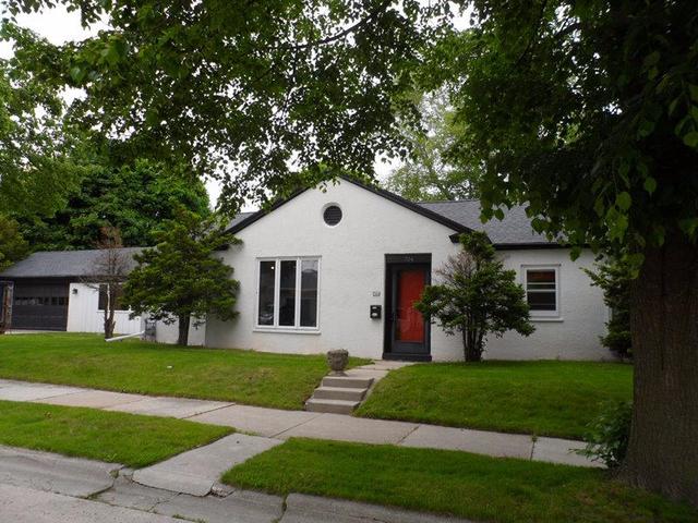 1728 N 37th St