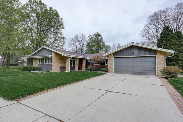 1614 Country Club Ln