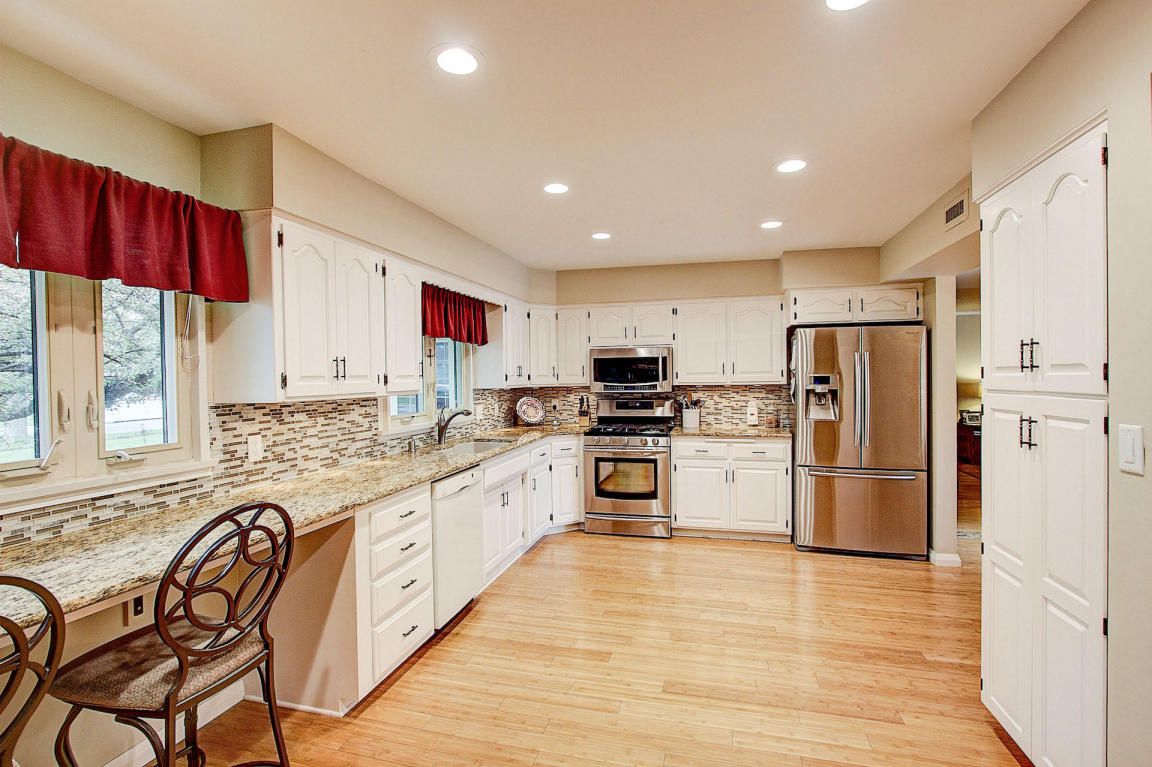 1614 Country Club Ln