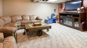 615 N Sandy Ln
