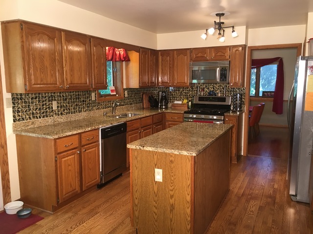 For Sale: 7204 White Pine Ct Franksville, WI 53126
