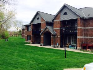 For Sale: s75w16665 Jacob Ct #APT 40 Muskego, WI 53150