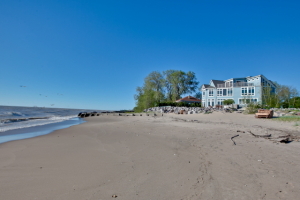 For Sale: 9835 Lakeshore Dr Pleasant Prairie, WI 53158