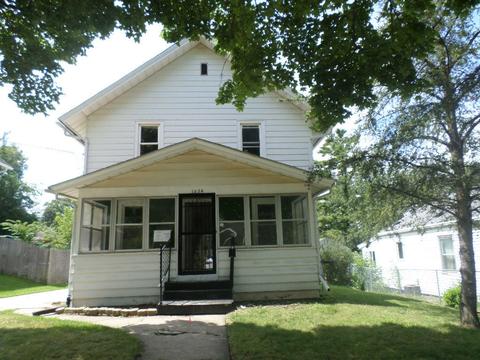 1117 E Main St