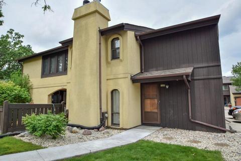 3214 W King Arthurs Ct