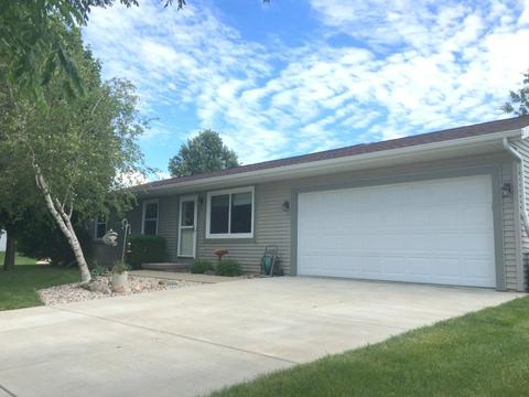 229 E Pearl St
