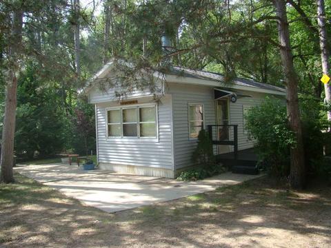 108 Lakeshore Dr