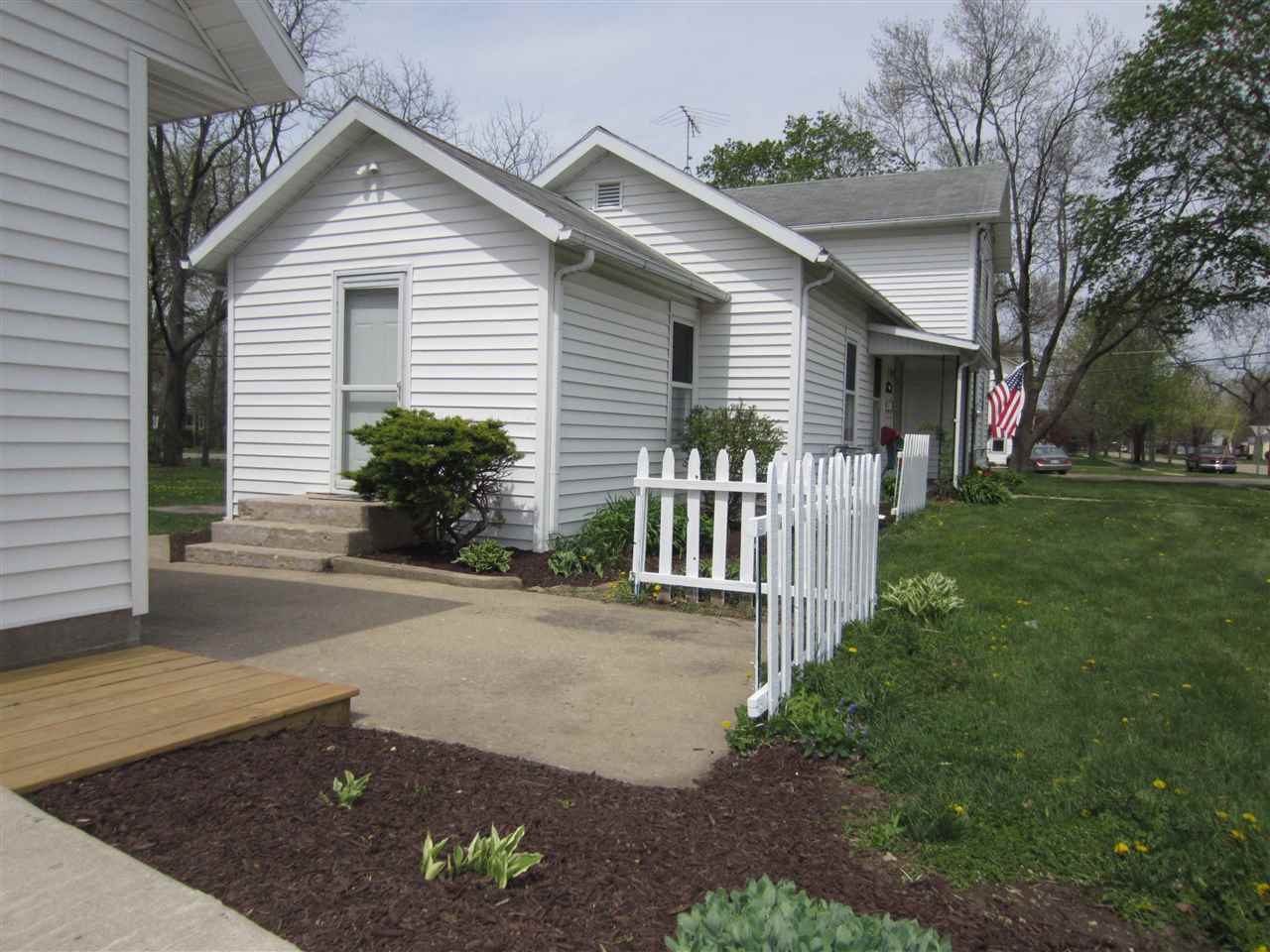 901 E 5th Ave, Brodhead WI 53520