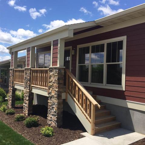 824 Shooting Star Cir