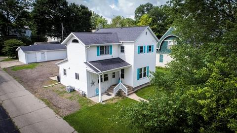114 W Walnut St