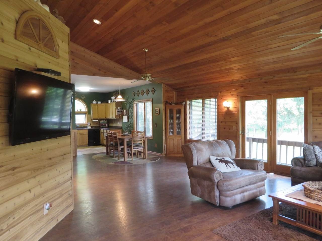 11212 N Tahoe Dr