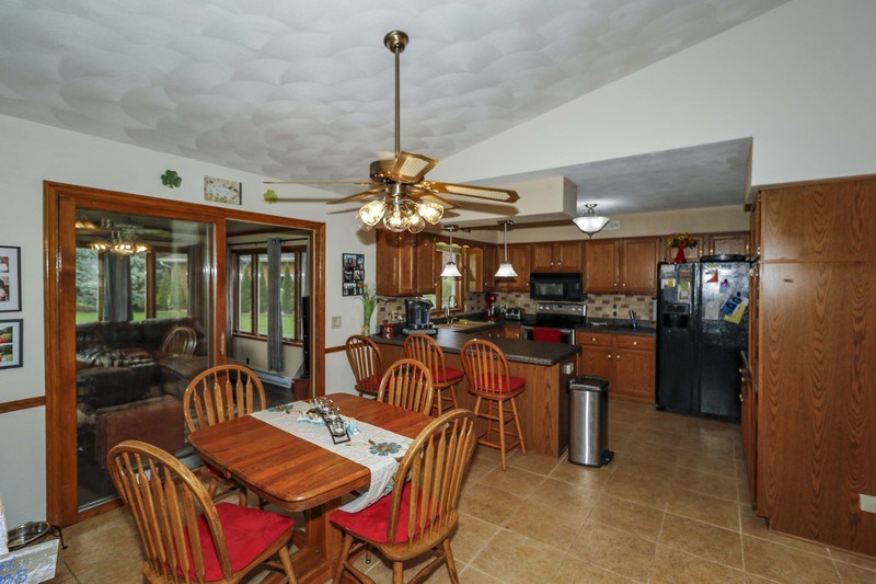 1504 Wildrose Way