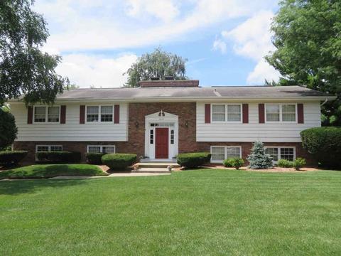 3858 Teal Ln