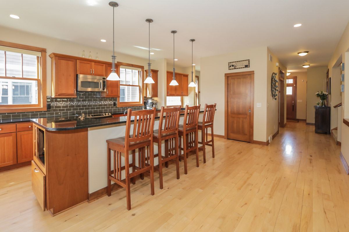 3806 Signature Dr