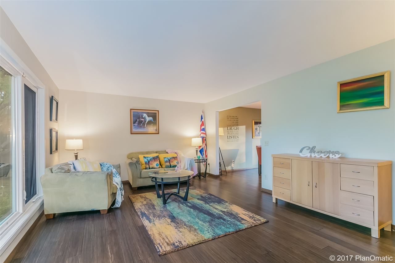 4976 Sunrise Ridge Tr