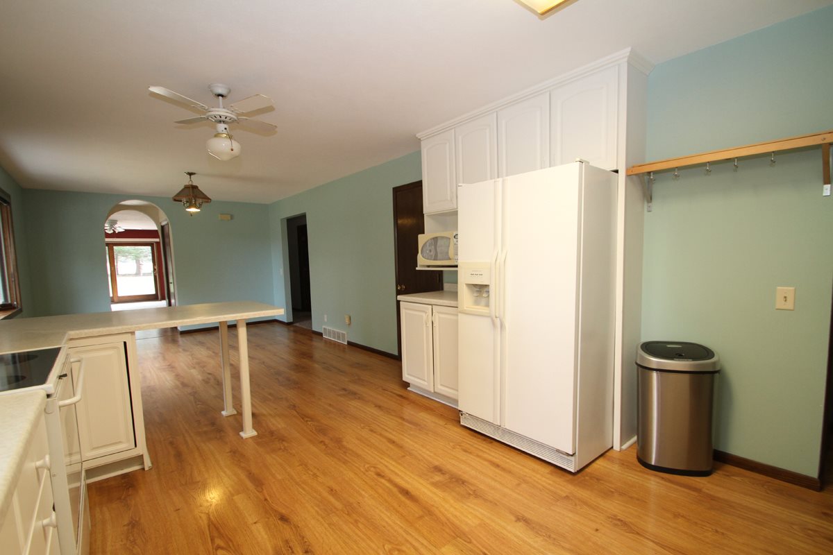 1027 Eagle View Ct
