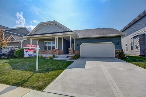 2742 Blue Aster Blvd