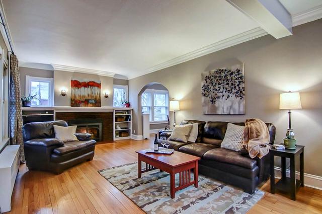 538 Edward St