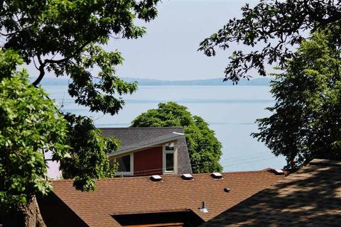 17 Kewaunee Ct