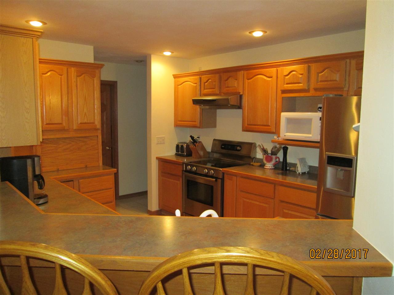 3 Lakeview Ln