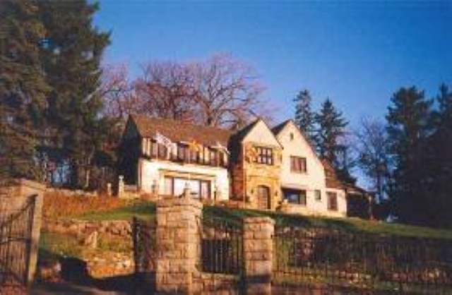 330 Lake Shore Dr