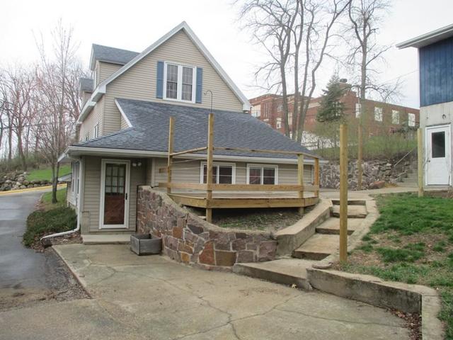42 Pine Dr