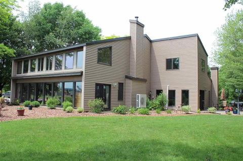 e4706a Tanager Court