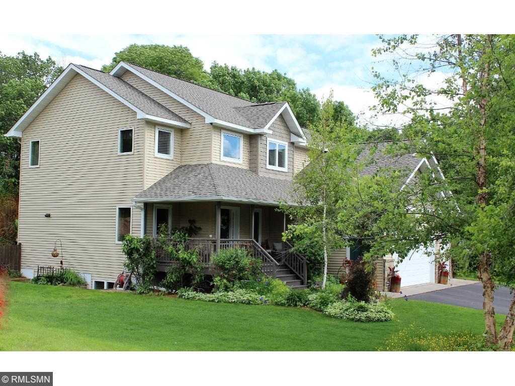 For Sale: 814 Summit Ln N Hudson, WI 54016