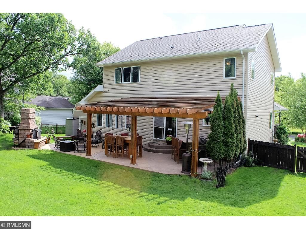 For Sale: 814 Summit Ln N Hudson, WI 54016
