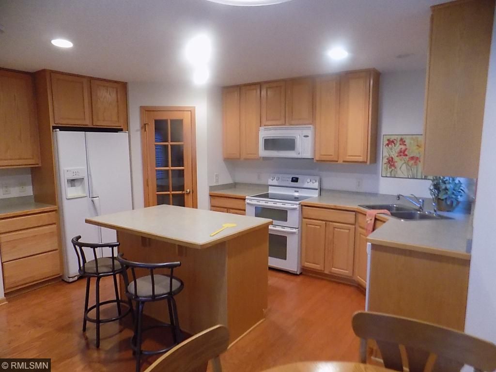 219 W Canyon Dr