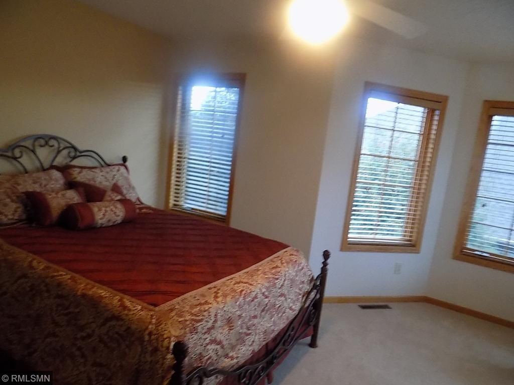 219 W Canyon Dr