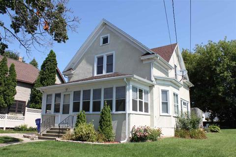 213 Oak St