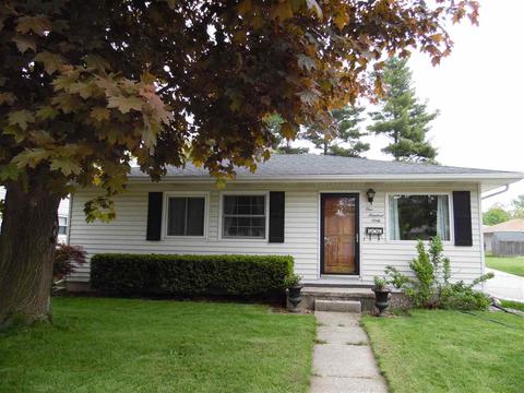 213 Oak St