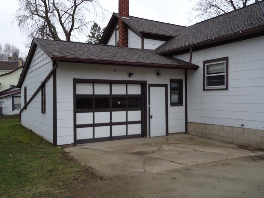 1432 Gross Ave