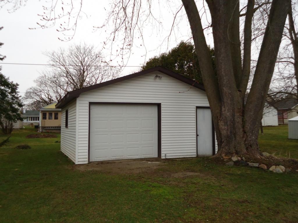 1432 Gross Ave
