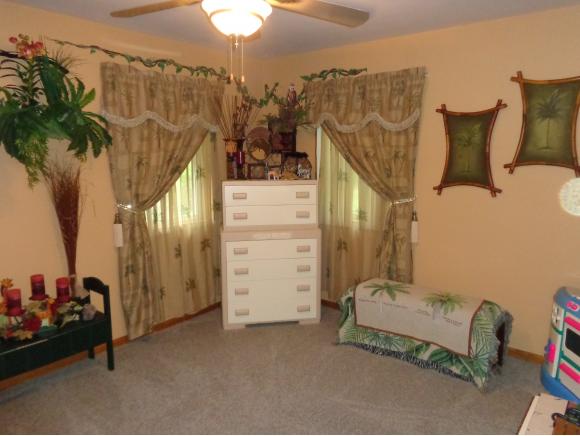 For Sale: N6425 Lake Dr Shawano, WI 54166