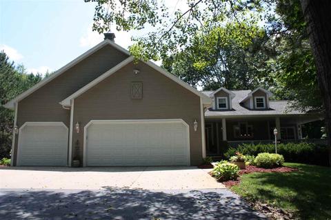 4753 Pine Ln