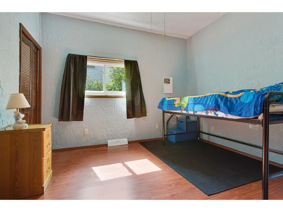 For Sale: 1013 Harvey St Green Bay, WI 54302